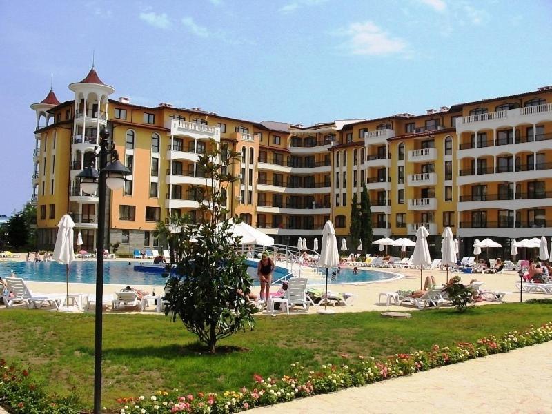 Royal Sun Holiday Apartments Slantchev Briag Extérieur photo