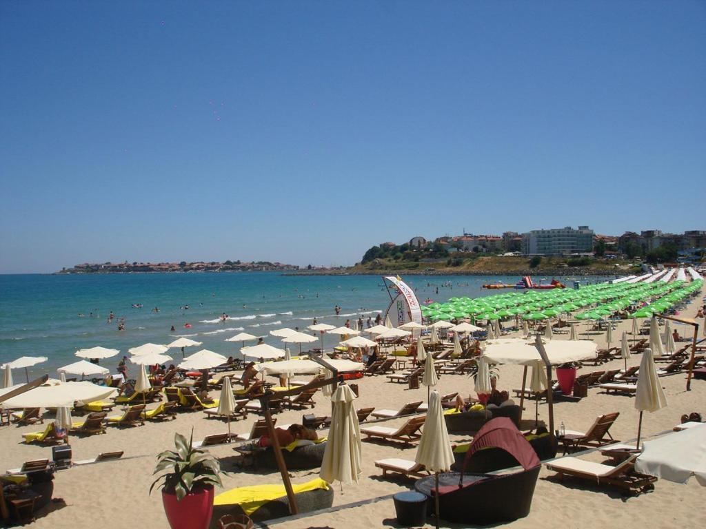 Royal Sun Holiday Apartments Slantchev Briag Extérieur photo