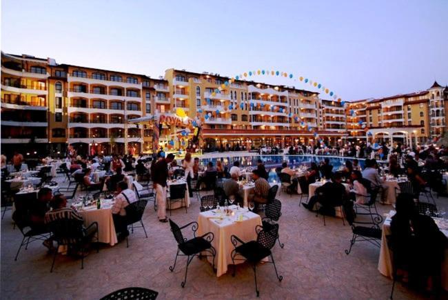 Royal Sun Holiday Apartments Slantchev Briag Extérieur photo