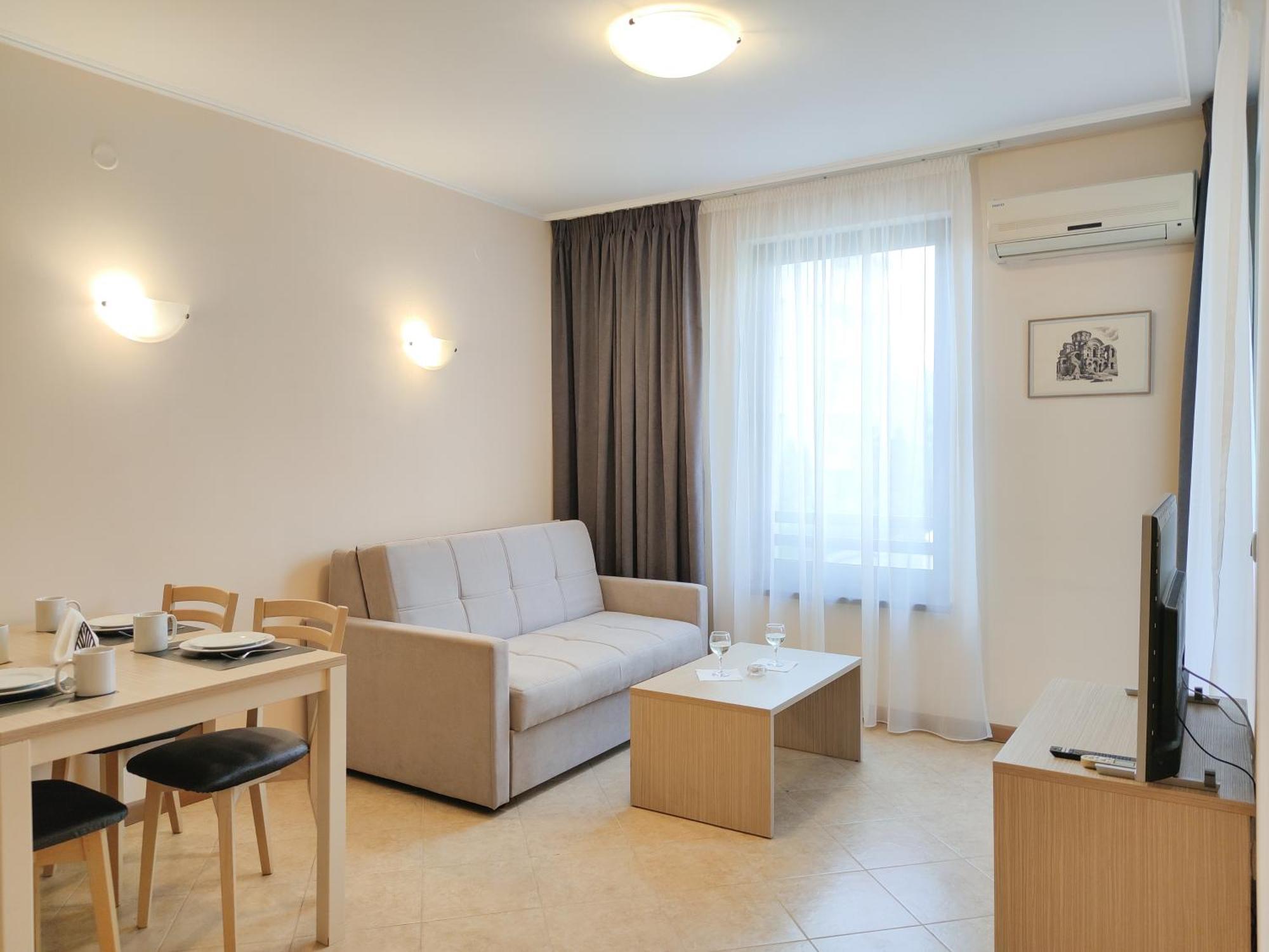 Royal Sun Holiday Apartments Slantchev Briag Extérieur photo